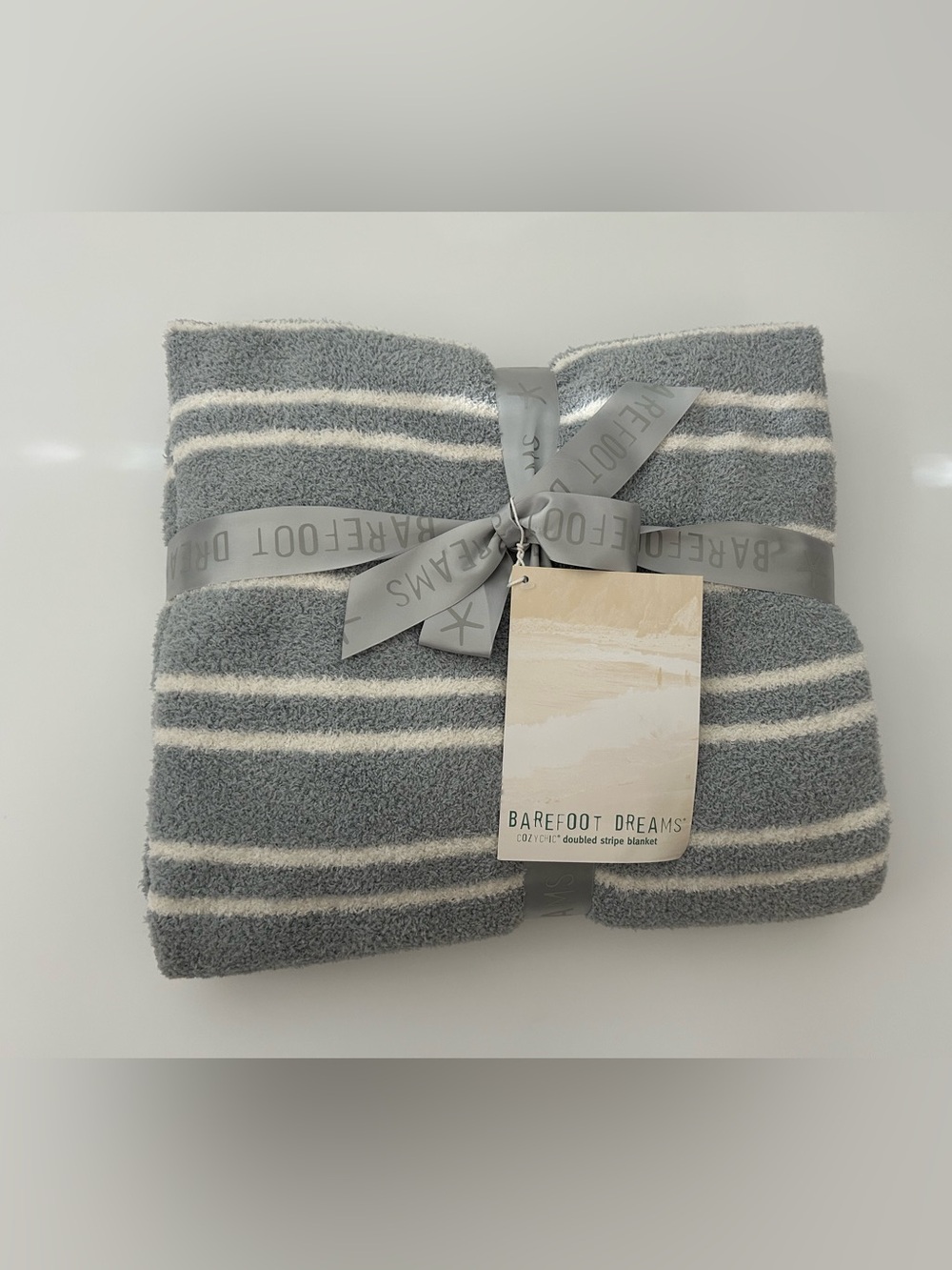 NWT Barefoot Dreams CozyChic Double Stripe Throw Blanket 45”x60”
Soft 
$158